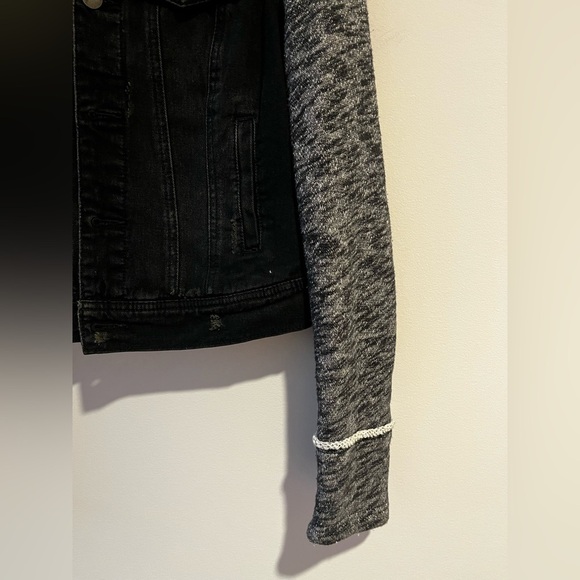 Free People Distressed Denim Jacket - Picture 4 of 6